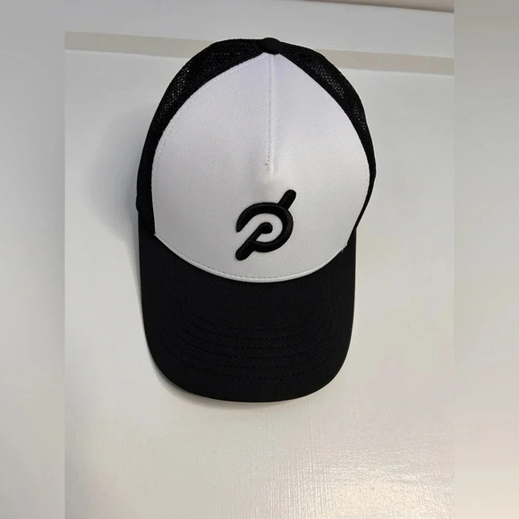 BNWT Peloton Black and White AdjustableTrucker Hat O/S - Picture 4 of 6